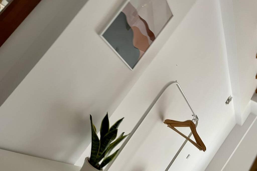 Studio Stay White Room Каламата Екстериор снимка